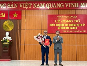 Đảng ủy xã Nghĩa Tiến long trọng tổ chức Lễ công bố quyết định của Ban Thường vụ Thị ủy về công tác cán bộ.